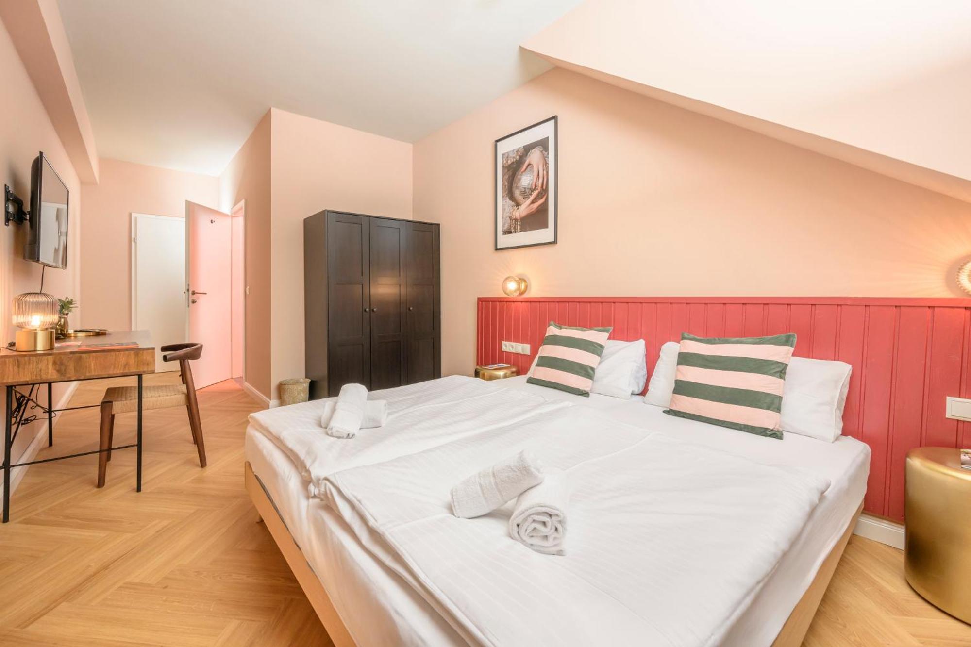 Apartamento Ursula Rosé Collection *