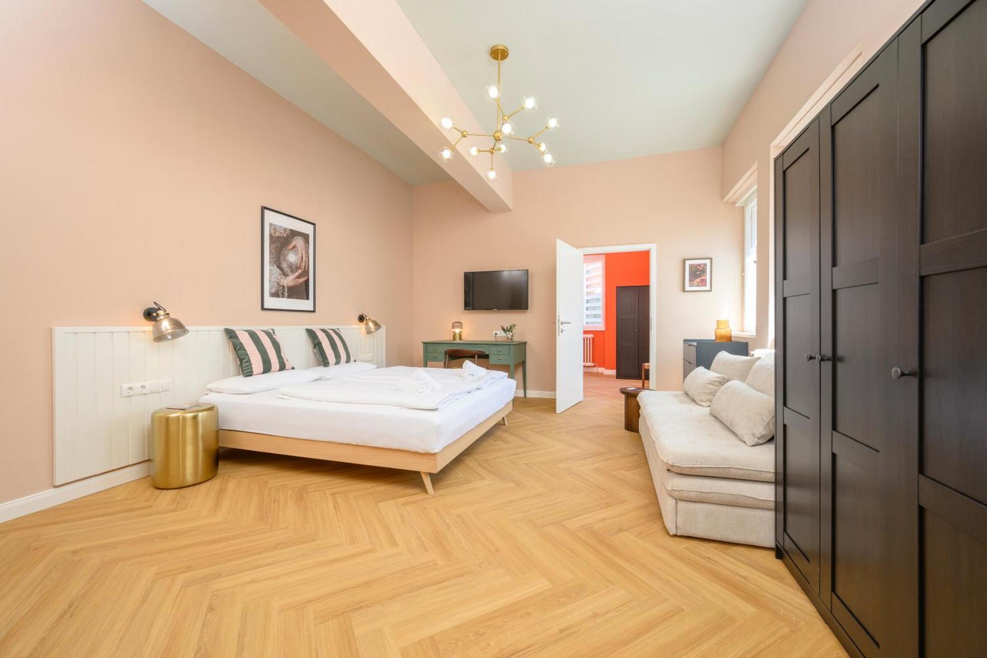 Palais Palffy Suits *